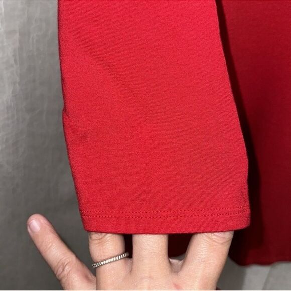 cable & gauge L Red Black Faux Leather Trim Crew Lightweight Quarter Sleeve Top - Picture 5 of 14